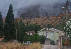 FOTO/VIDEO - Požar u Jasenici, ugrožene kuće